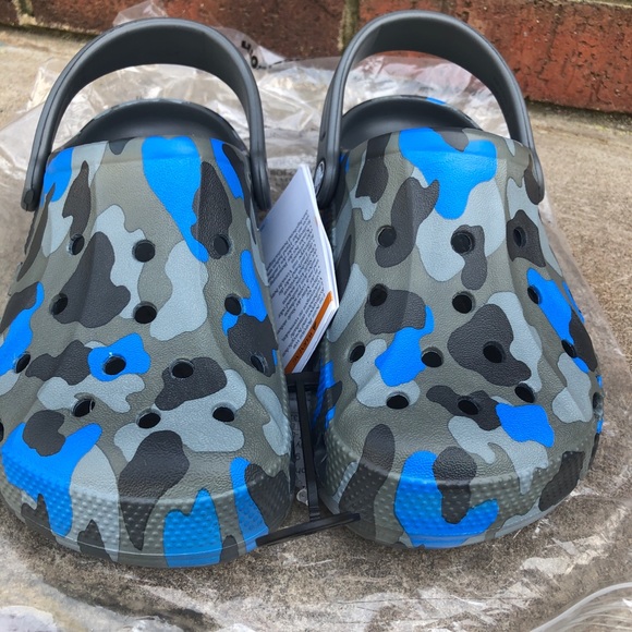 New Crocs Boys Kids’ Baya Clog Blue/Grey Camo - Picture 6 of 11